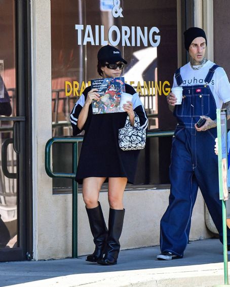 Kourtney Kardashian – On A Coffee Run With Son Reign In Calabasas