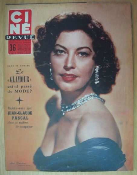 Ava Gardner, Cine Revue Magazine 10 August 1956 Cover Photo - France