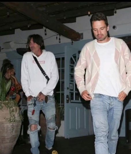 Tommy Lee grabs dinner with Sebastian Stan on April 14, 2022 in Malibu, CA