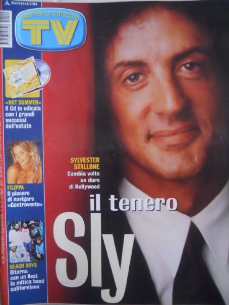 John Travolta Sylvester Stallone Tv Sorrisi E Canzoni Magazine 15 July 2001 Cover Photo Italy