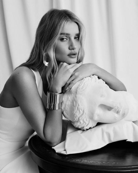 Rosie Huntington-Whiteley – BCBGMAXAZRIA Spring & Summer Campaign 2019