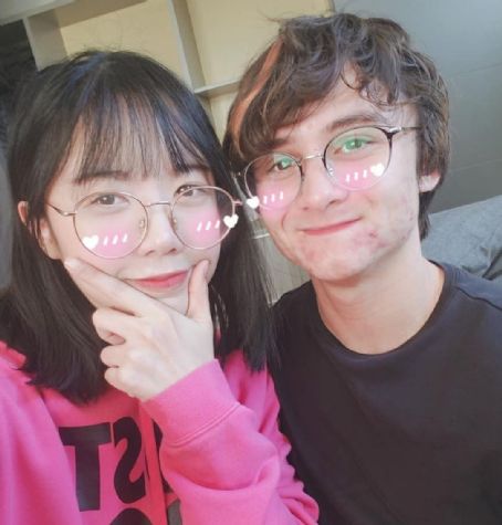 Michael Reeves (YouTuber) and LilyPichu - Dating, Gossip, News, Photos