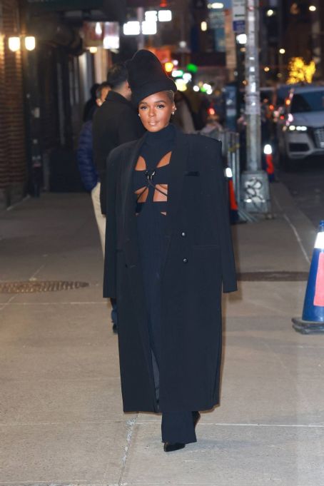 Janelle Monáe – Arriving at The Late Show with Stephen Colbert in New York