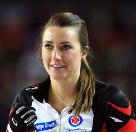 Who is Emma Miskew dating? Emma Miskew boyfriend, husband