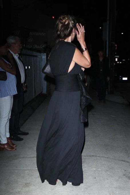 Kate Moss – Enjoys dinner at Giorgio Baldi in Santa Monica