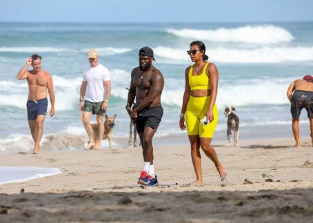 Eniko Parrish – Spotted on the beach of Costa Rica - FamousFix