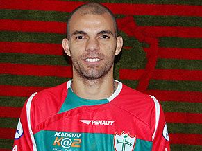 Gladstone (footballer)
