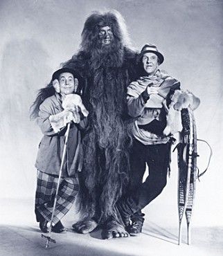 Pekka ja Pätkä lumimiehen jäljillä (1954)