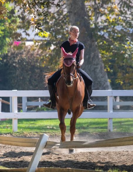 Amber Heard – Pictured while horseback riding in Los Angeles | Amber ...